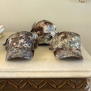 New with tags- King’s camo hat- 6 available for sale